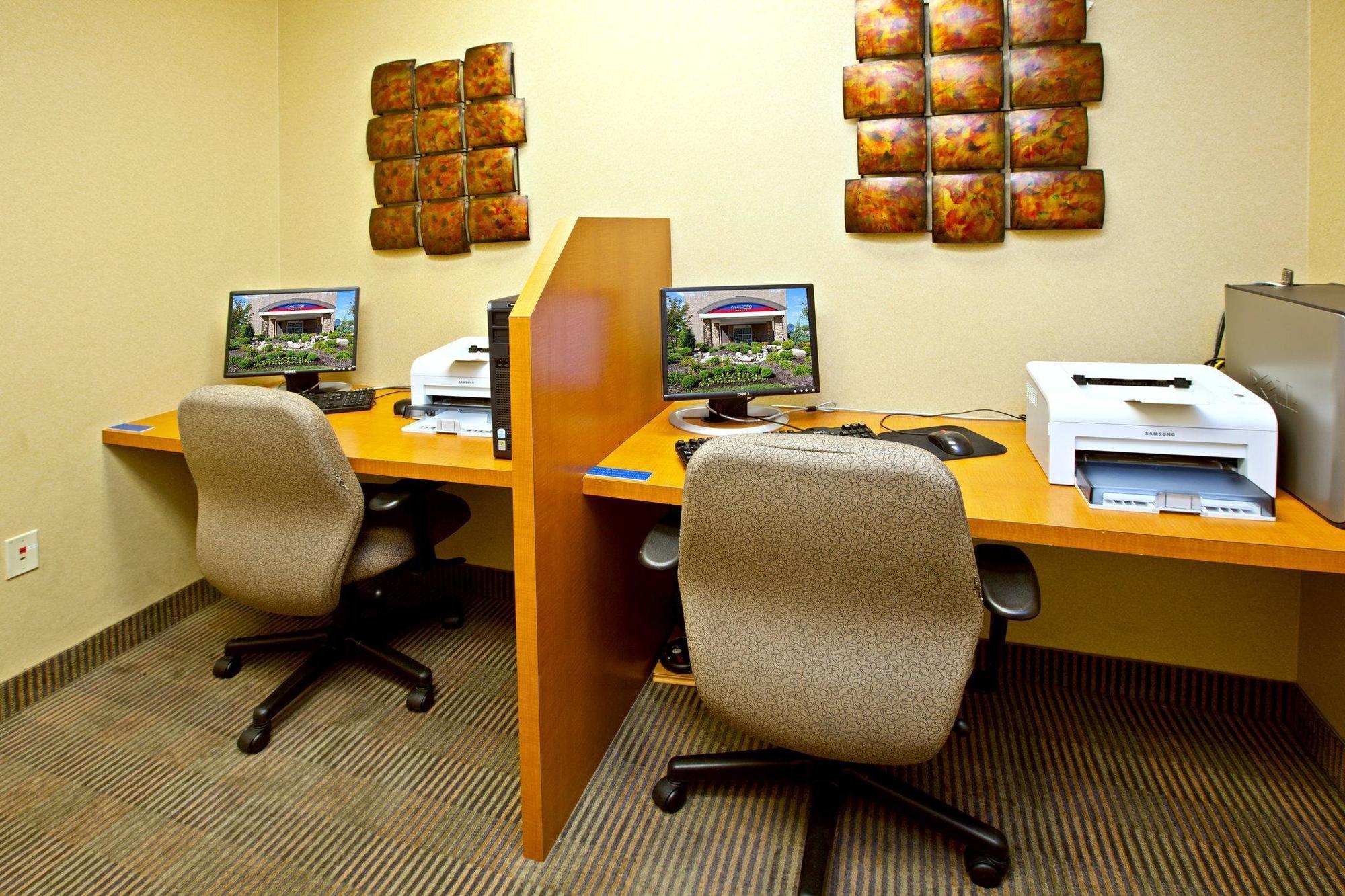 Candlewood Airport By Ihg Hotel Indianapolis