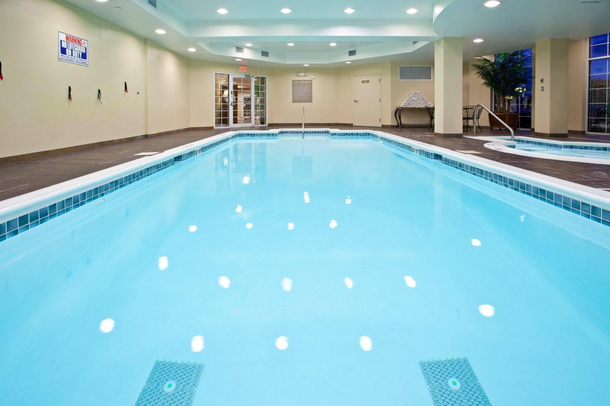 Candlewood Airport By Ihg 2* Indianapolis