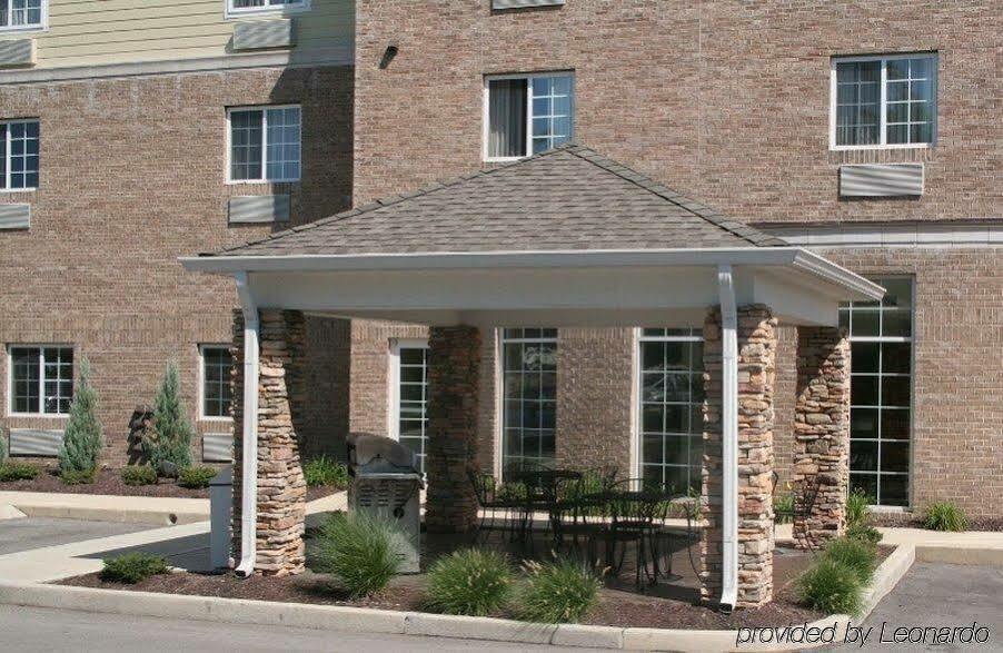 Hotel Candlewood Airport By Ihg 2*
